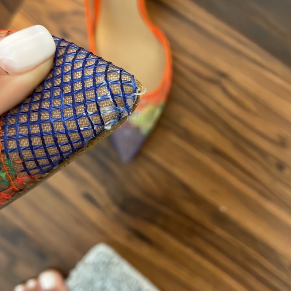 INC - Picture 3 of 6